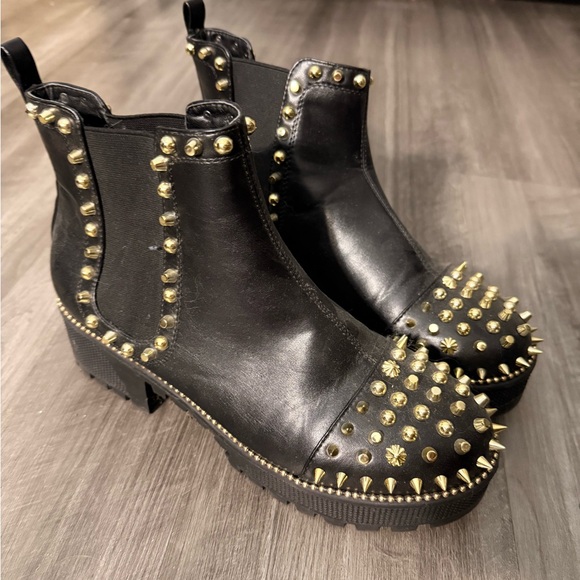 Cape Robbin Size 9 Women’s Studded Black Ankle Boots - Picture 2 of 5